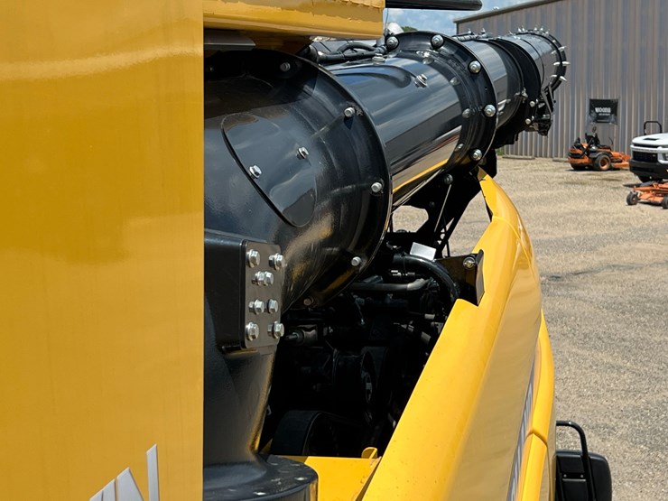 2023-new-holland-cr10.90-image-77