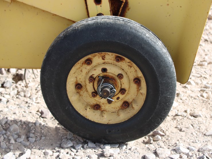 new-holland-315-image-13