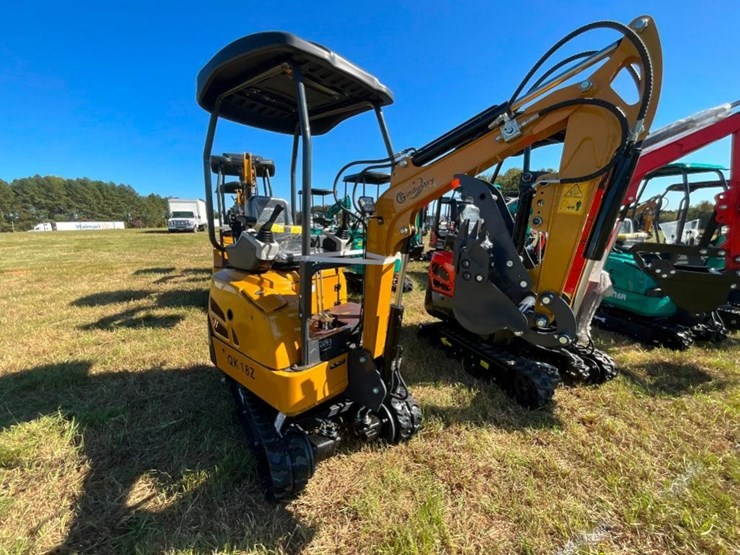 unused-cfg-qk18z-mini-excavator-(zonsen-11kw-image-3