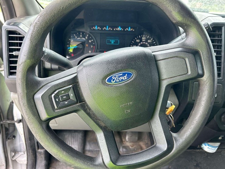 2016-ford-f150-image-13