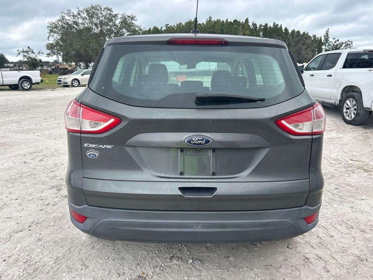 2015-ford-escape-image-24