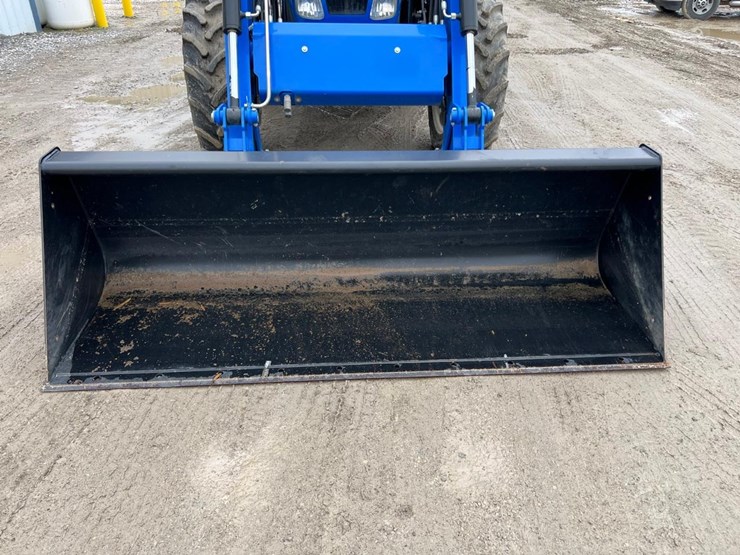 2017-new-holland-t4.75-image-9