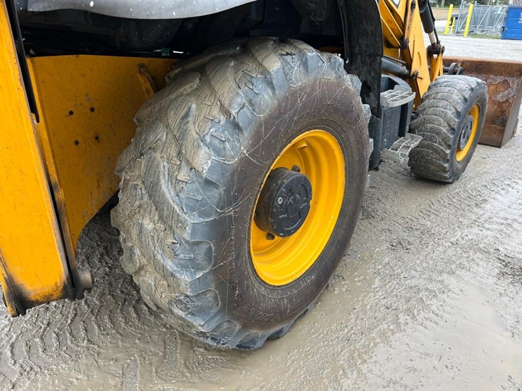 2017-jcb-3cx-image-20