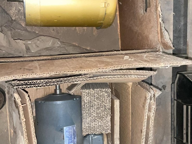 #172-•-new-electric-motors-and-overhead-door-springs-image-3