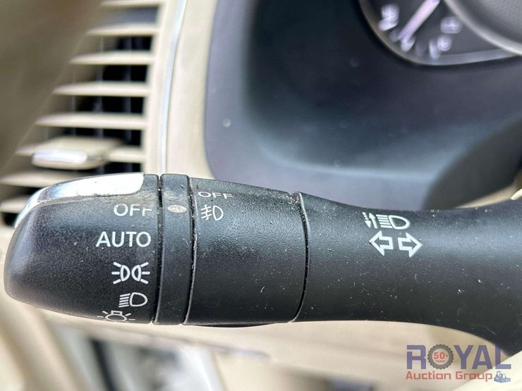 2012-infiniti-qx56-image-14