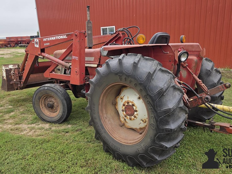 1976-international-574-image-7