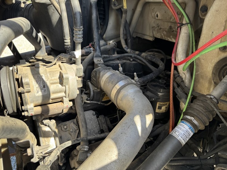 2001-ford-f700-image-8