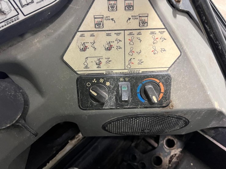 bobcat-t595-image-25