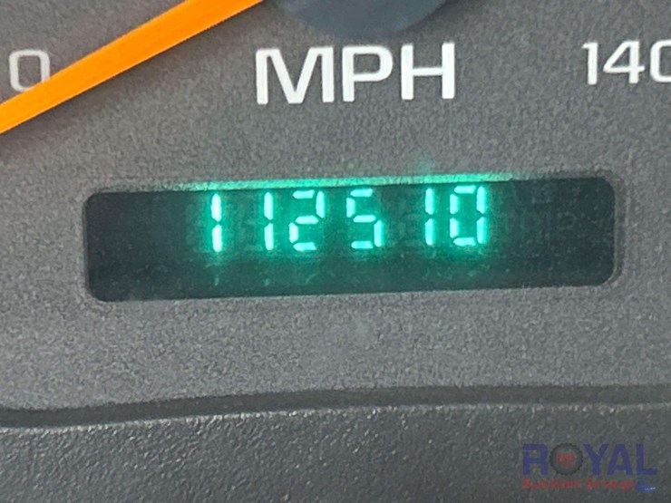 2005-gmc-c8500-flatbed-service-truck-image-6