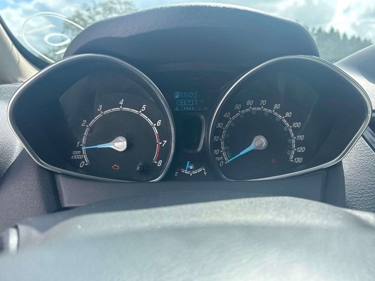 2019-ford-fiesta-se-hatchback-image-16