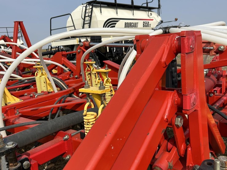 2008-bourgault-5710-59-image-80