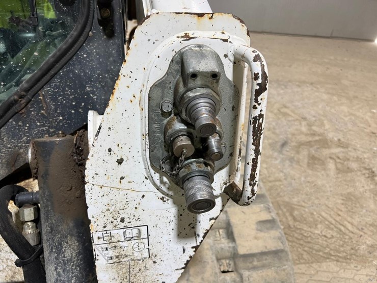 2018-bobcat-t595-image-11
