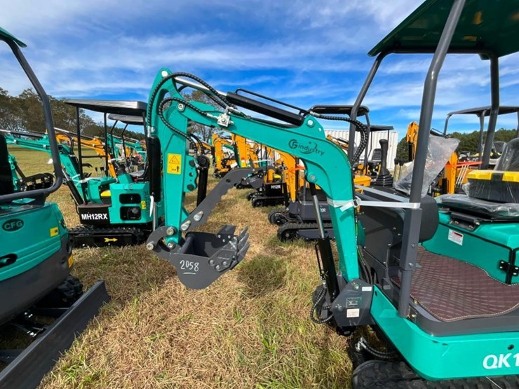 unused-cfg-qk16r-mini-excavator-(rato-15hp-bkt-image-2