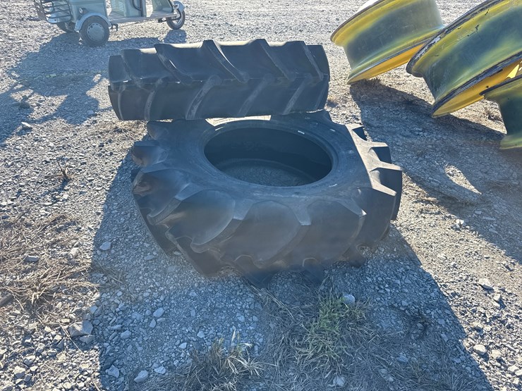 #9674-•-lot-of-(2)-16.9/28-tires-inv#-9674-image-4