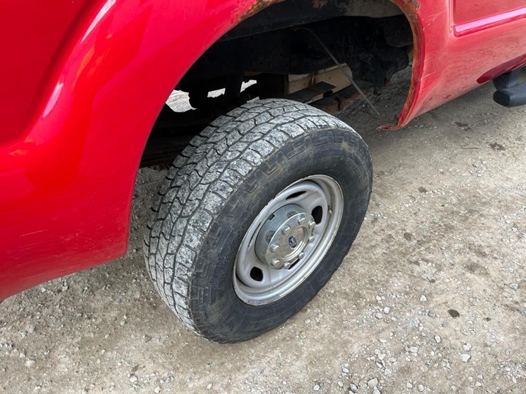 2014-ford-f350-image-16