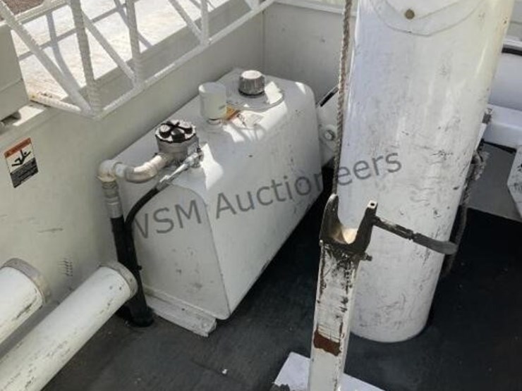 2015-international-7400-image-13