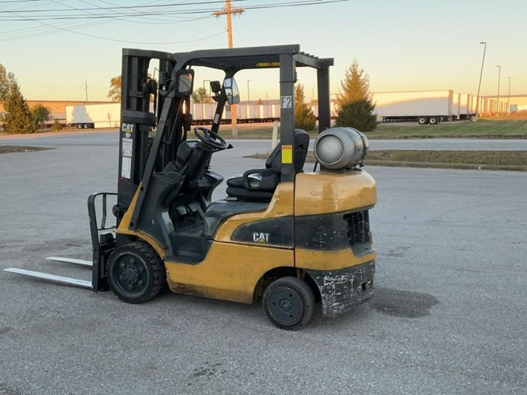 #218-•-cat-c50001-forklift-image-3