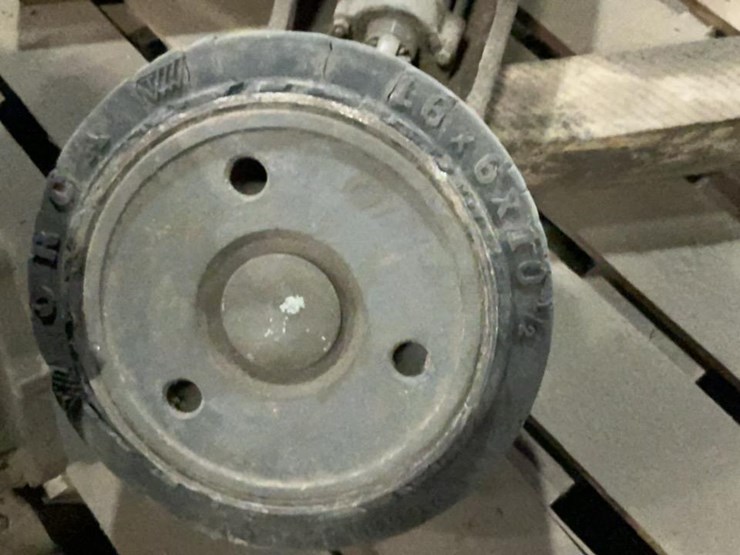 #163-•-forklift-drive-and-steer-wheels-image-10