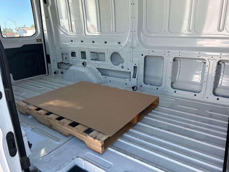 2018-ford-transit-image-21