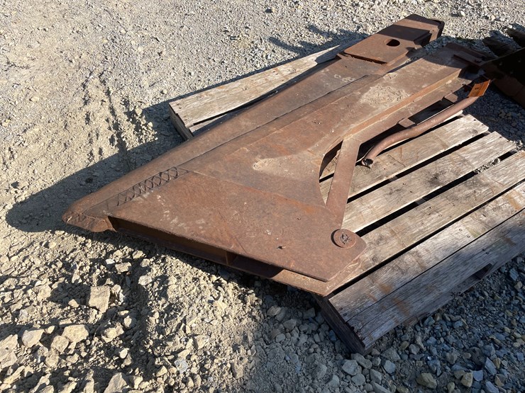 #1035-•-vermeer-cable-plow-blade-image-5