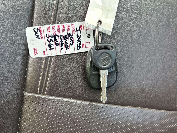 2013-buick-enclave-image-26