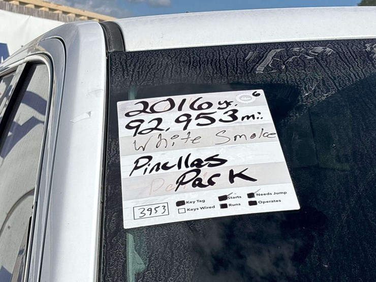 2016-chevrolet-tahoe-image-27