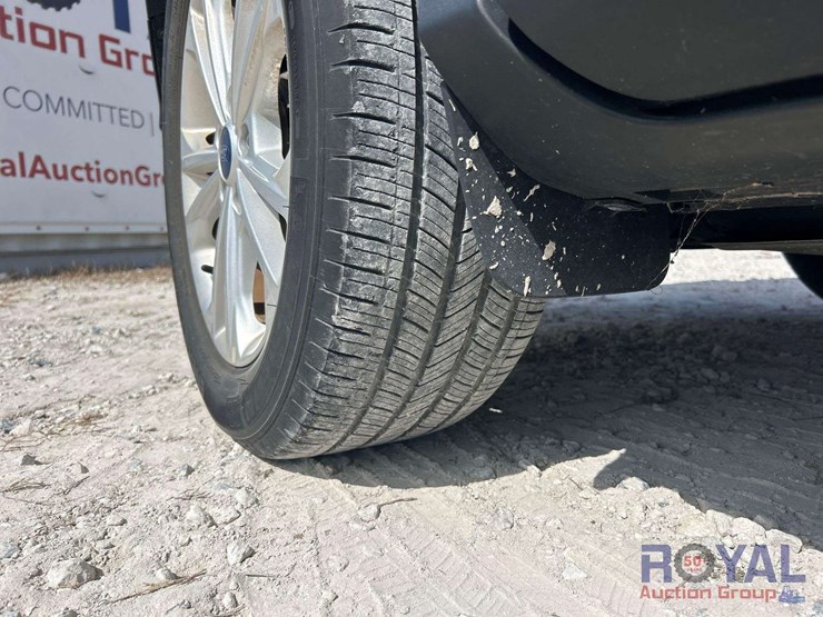 2018-ford-escape-se-image-26