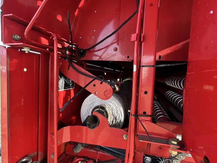 2008-new-holland-br7090-image-14