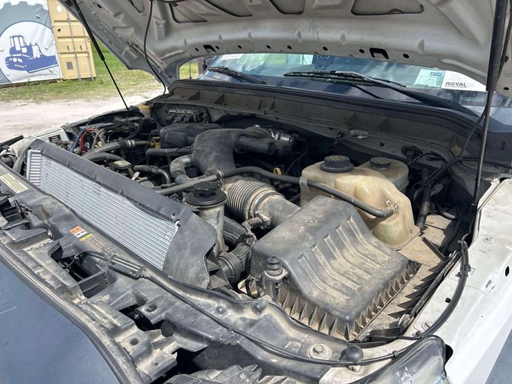 2016-ford-f550-image-7