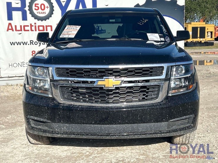 2015-cheverolet-tahoe-suv-image-25