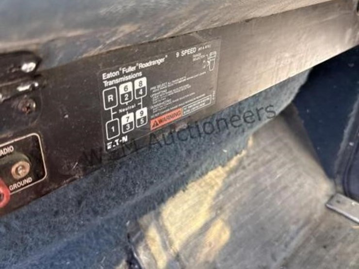 international-9400-image-35