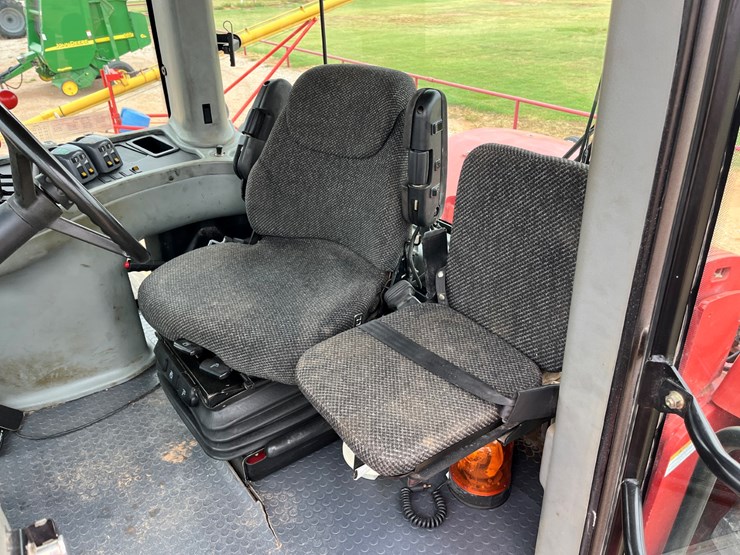 2008-versatile-535-image-24