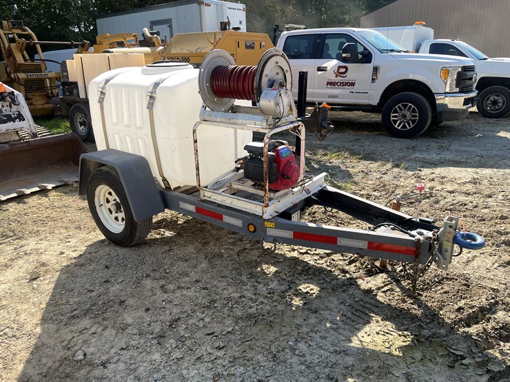 #1039-•-single-axle-water-pump-trailer-image-4