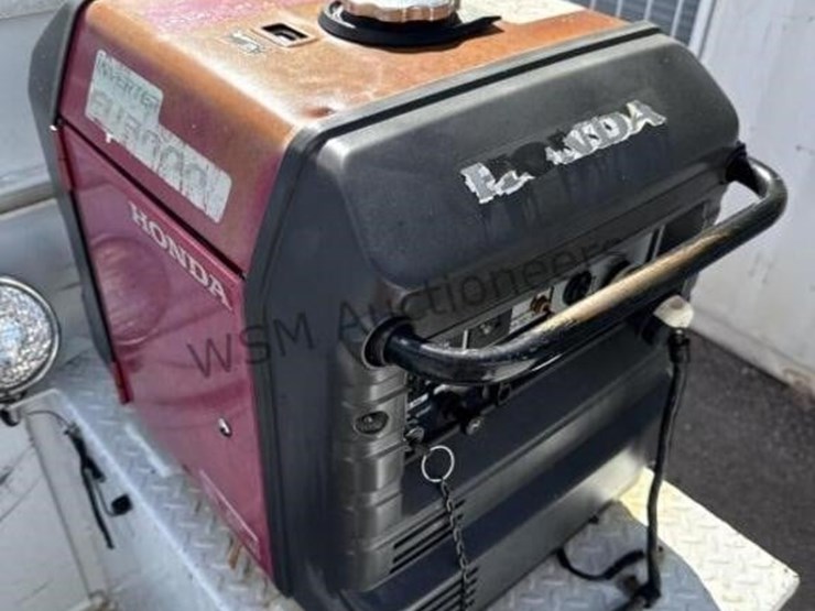 2013-international-7400-image-12