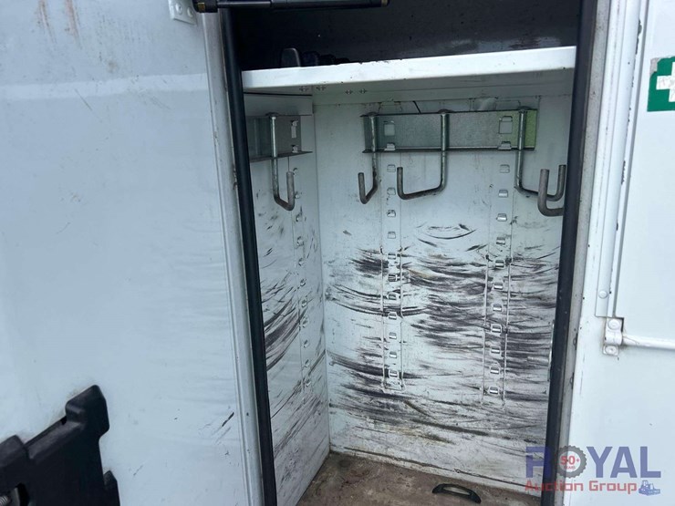 2016-freightliner-m2-106-altec-am50-50ft.-insulated-material-handling-bucket-truck-image-22