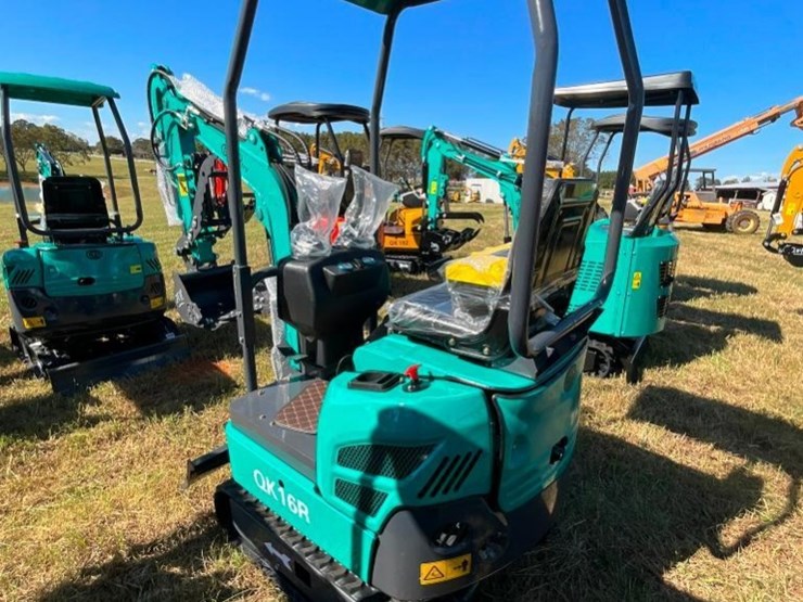 unused-cfg-qk16r-mini-excavator-(rato-15hp-bkt-image-8