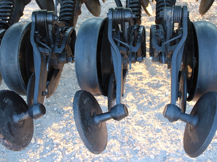 john-deere-1590-image-27