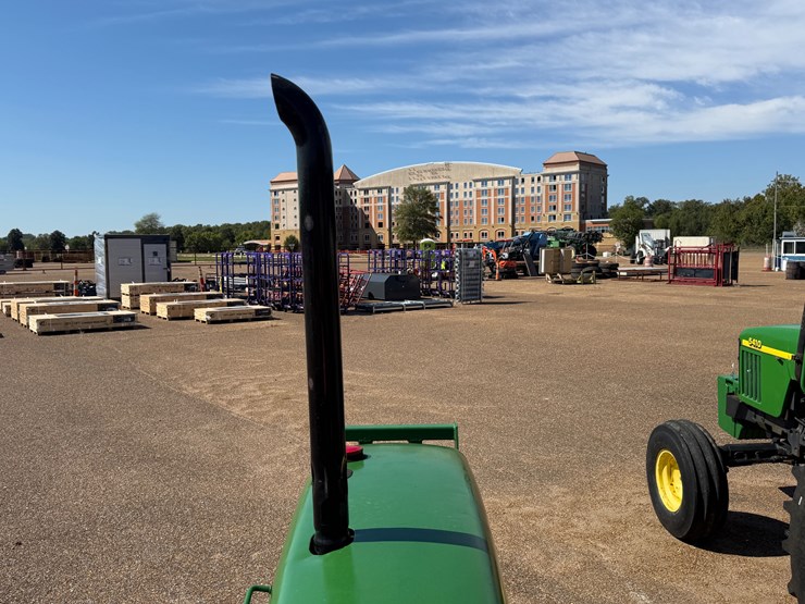 john-deere-2155-image-33