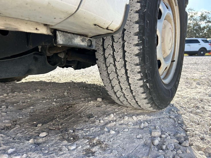 2016-ford-f150-image-23