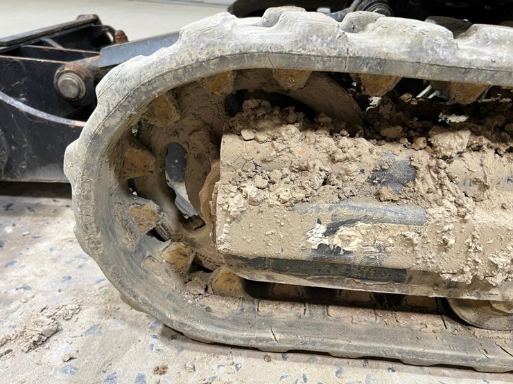 2022-bobcat-e10-image-14