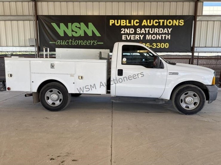 2006-ford-f350-image-1