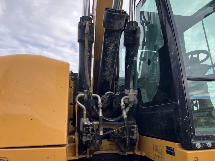 2017-caterpillar-m316f-image-29