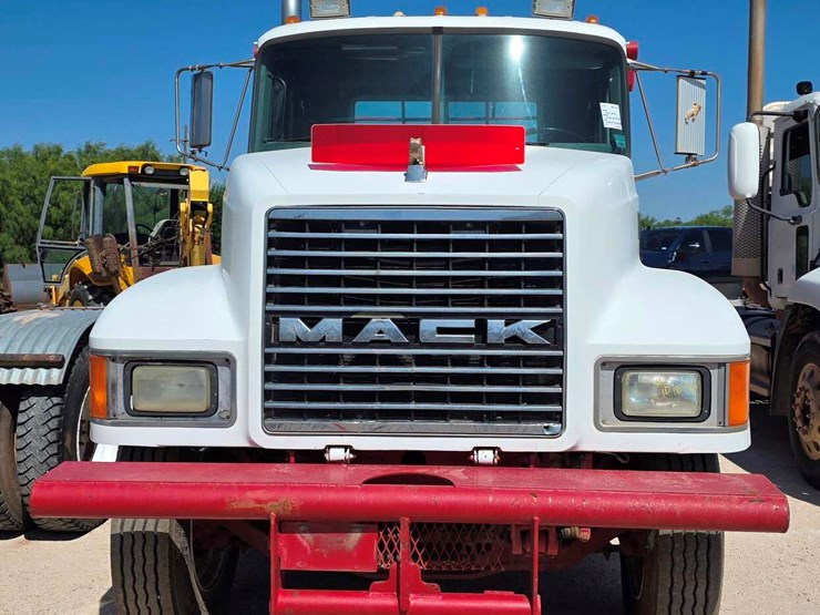 1998-mack-ch613-image-6