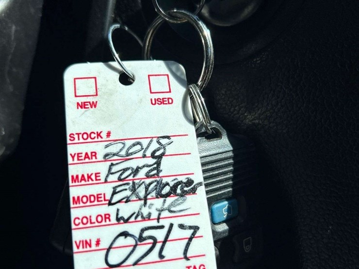2018-ford-explorer-image-31