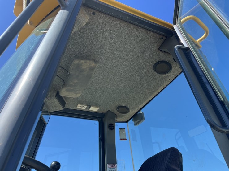 2007-deere-304j-image-15