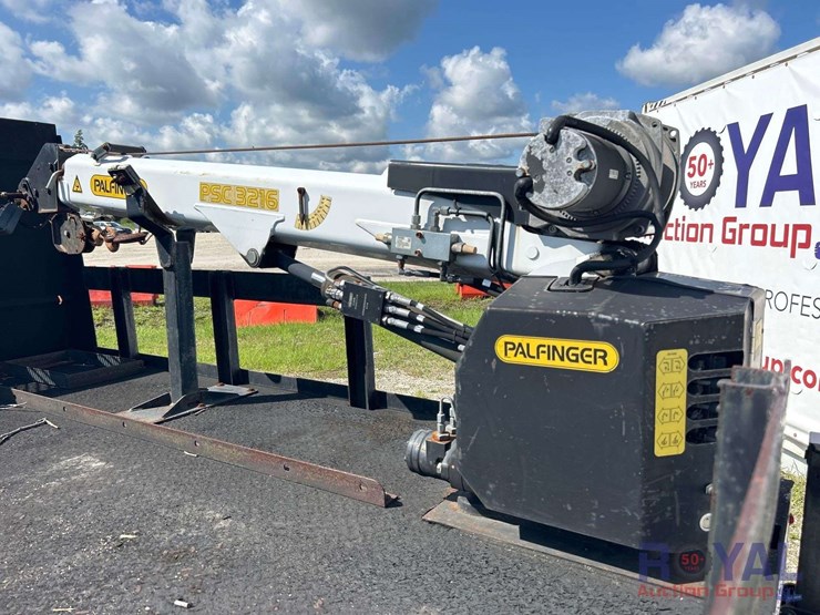 2016-ford-f550-image-25