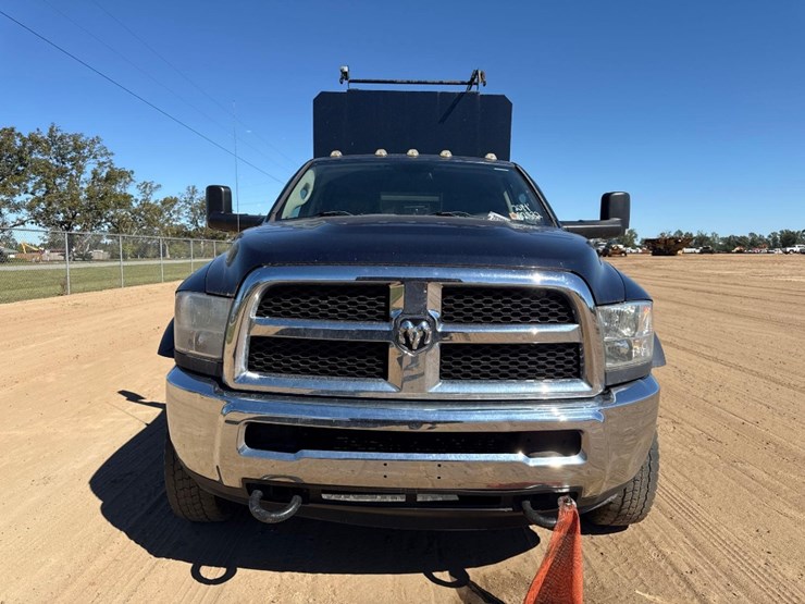 dodge-ram-5500-image-3