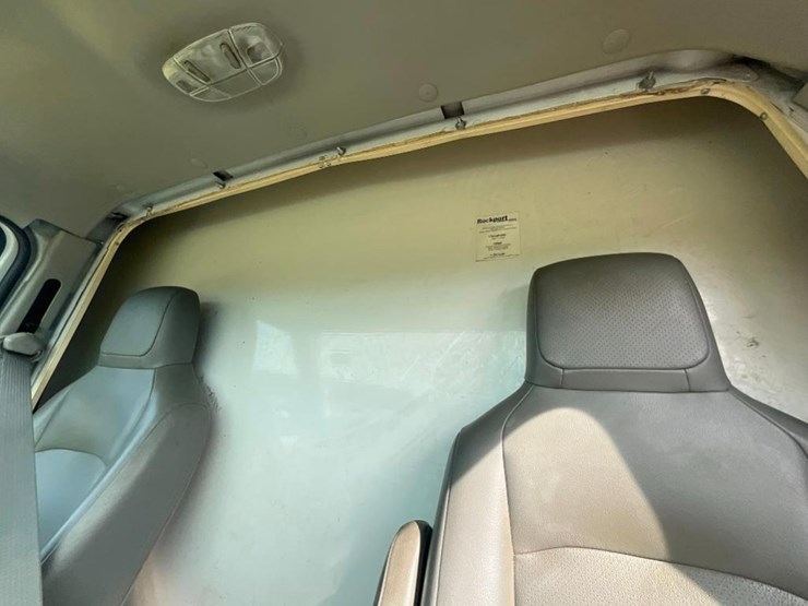 2014-ford-e350-image-38