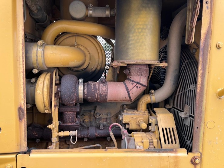 caterpillar-d5n-xl-image-27