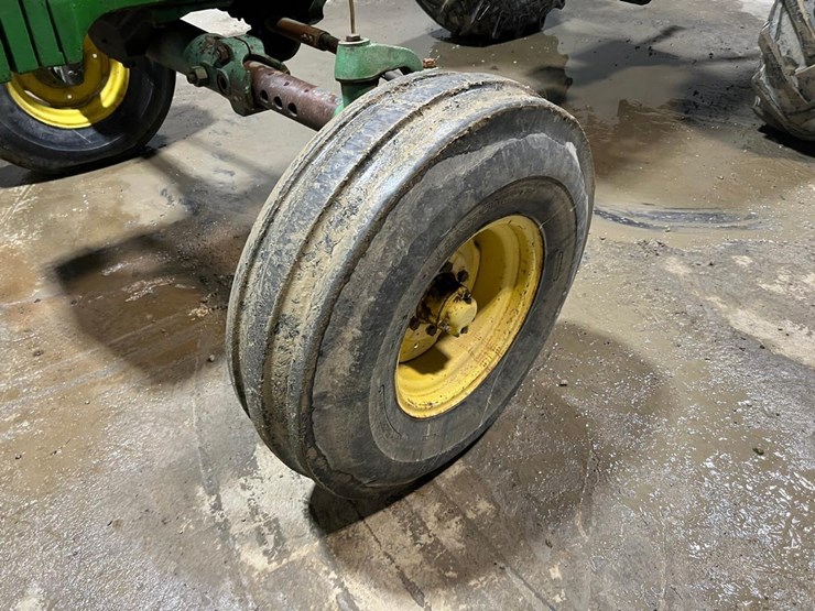 john-deere-4320-image-10